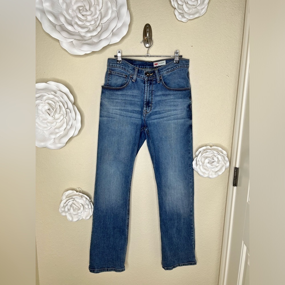 Men’s Wranglers Premium Quality Relaxed Fit Bootcut Med Blue Jeans Sz 30x30